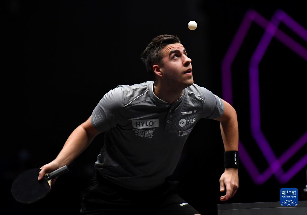 阵容调整中 阵容调整中