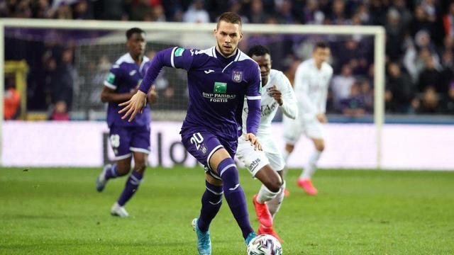 加紧备战 加紧备战